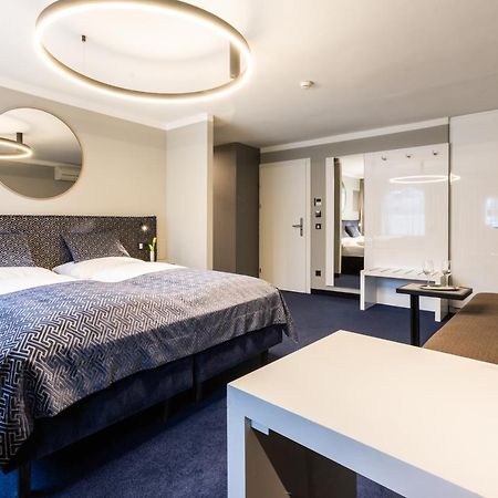 Boutiquehotel Am Dom Salzburg Bagian luar foto