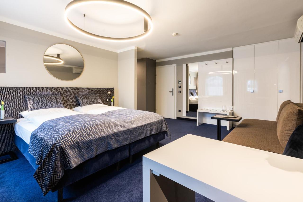 Boutiquehotel Am Dom Salzburg Bagian luar foto