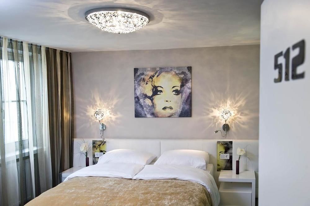 Boutiquehotel Am Dom Salzburg Bagian luar foto
